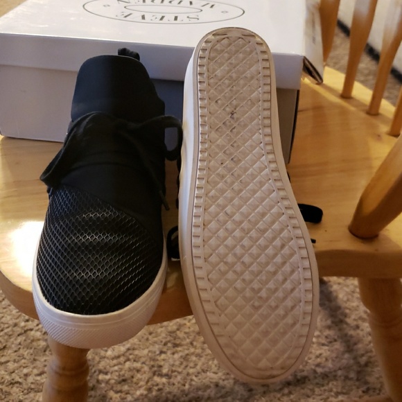 Shoes - Picture 3 of 3